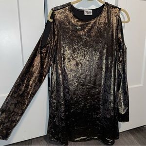 Show Me Your Mumu Open Shoulders Top